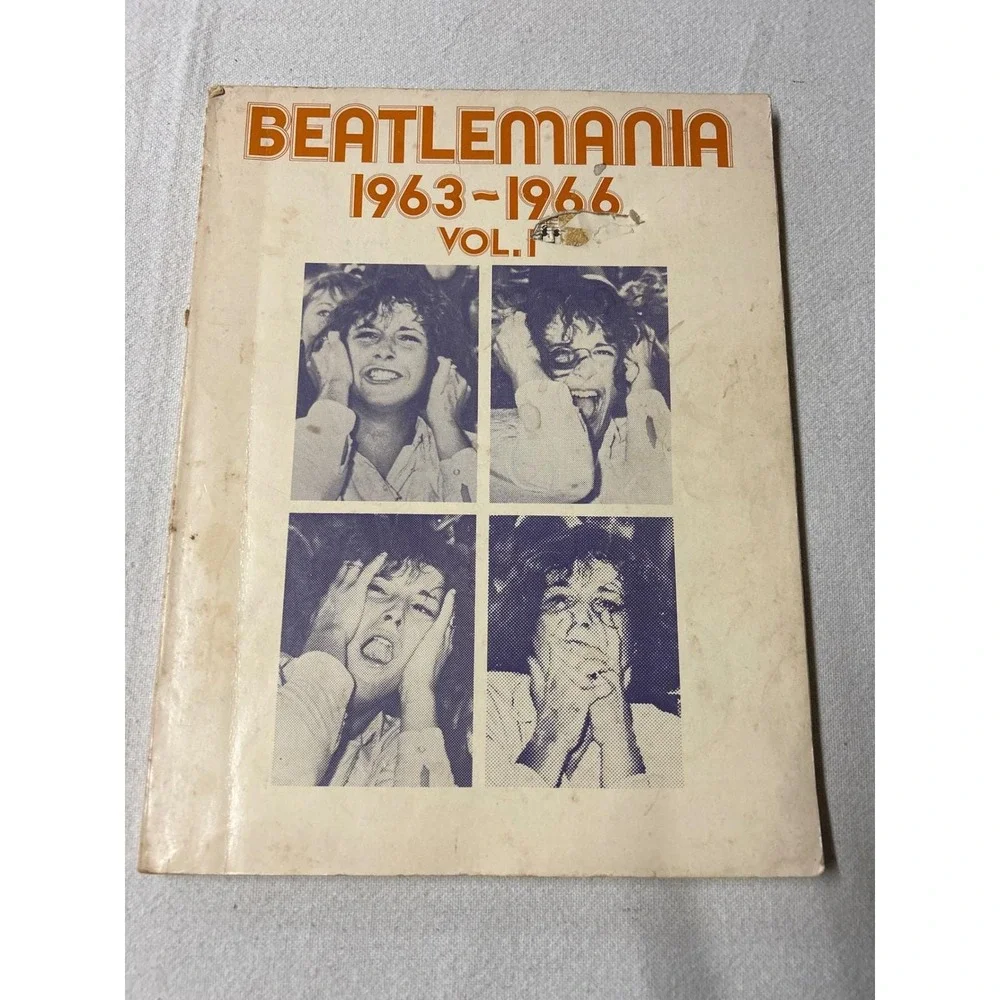 The Beatles The Story of the Beatles Beatlemania 1963 1966 Songbook, Two Books‎